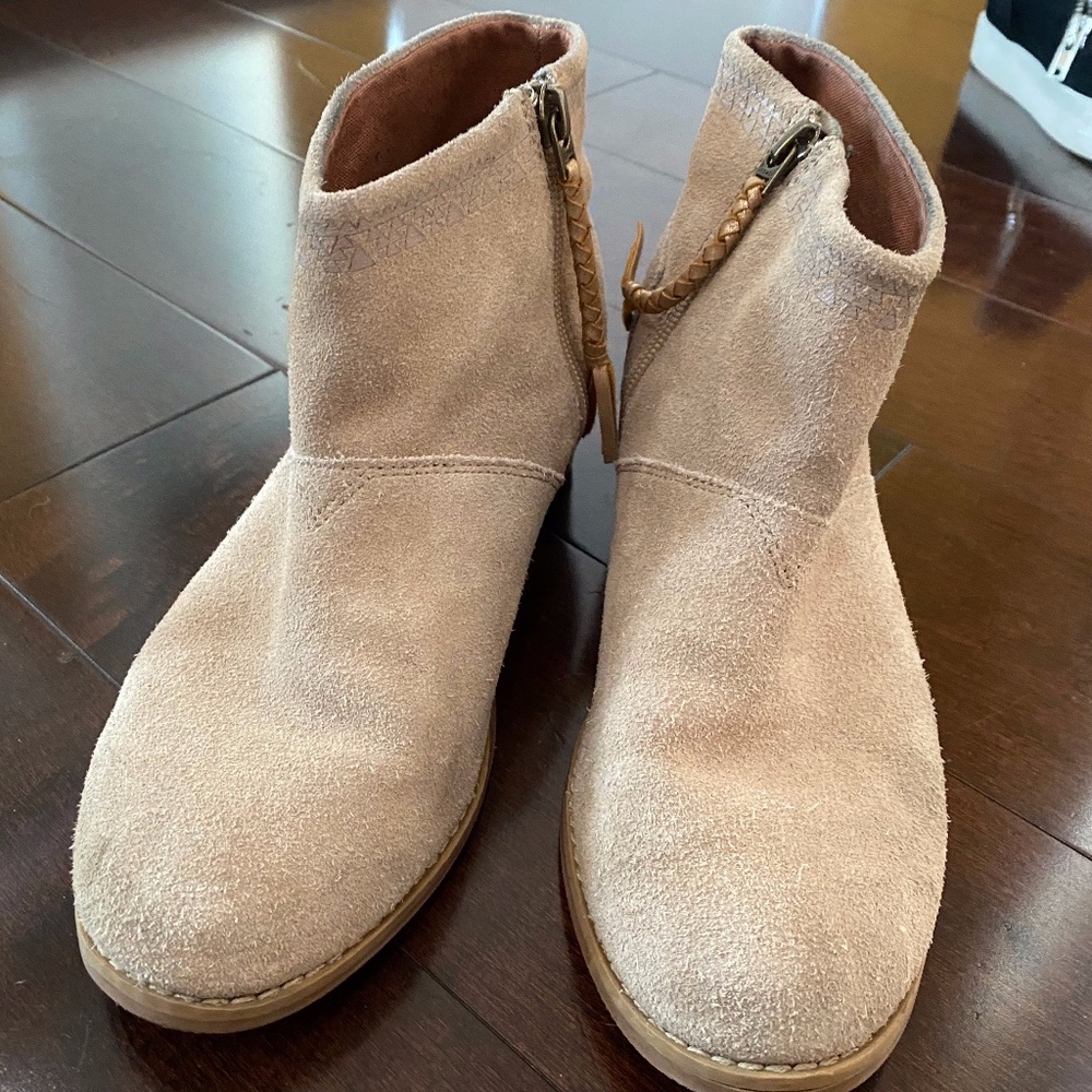 Toms Beige Booties
